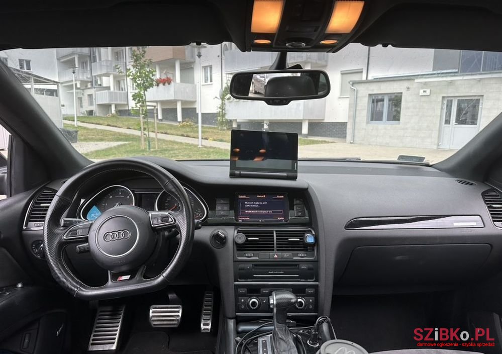 2012' Audi Q7 photo #5