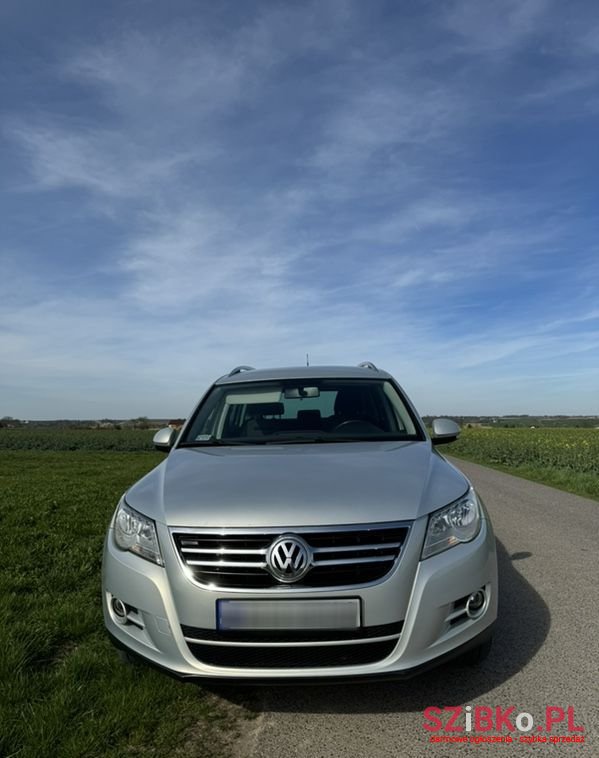 2009' Volkswagen Tiguan photo #4
