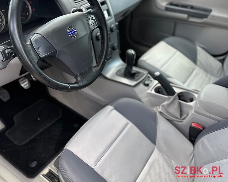 2006' Volvo V50 2.0D photo #6