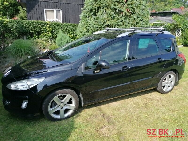 2010' Peugeot 308 photo #2