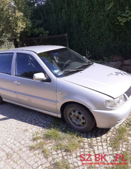 1999' Volkswagen Polo photo #1