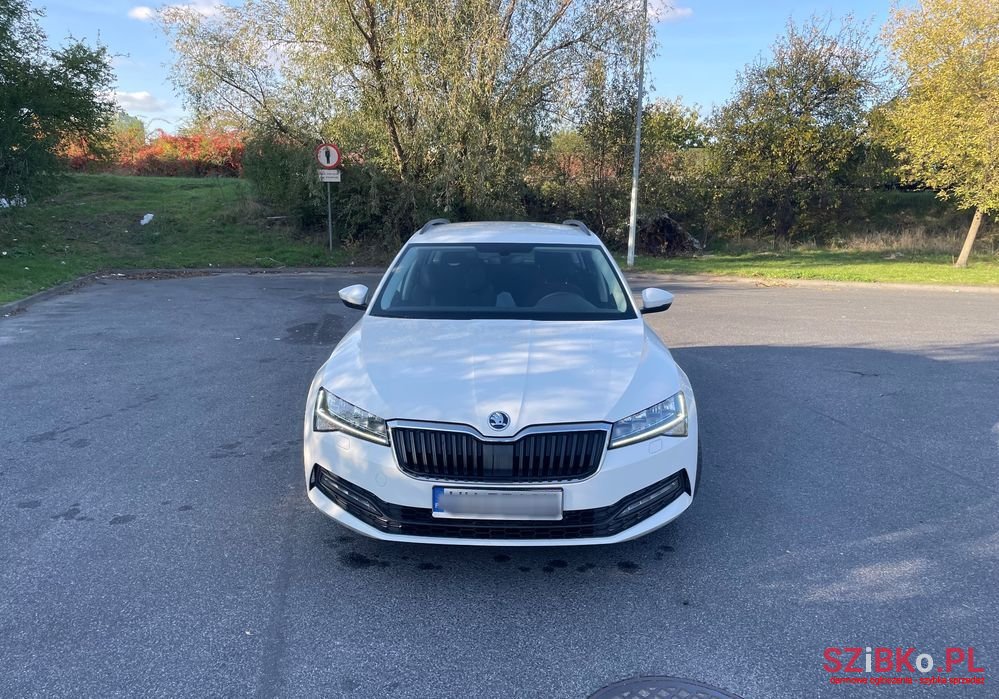 2020' Skoda Superb 1.5 Tsi Act Ambition photo #4