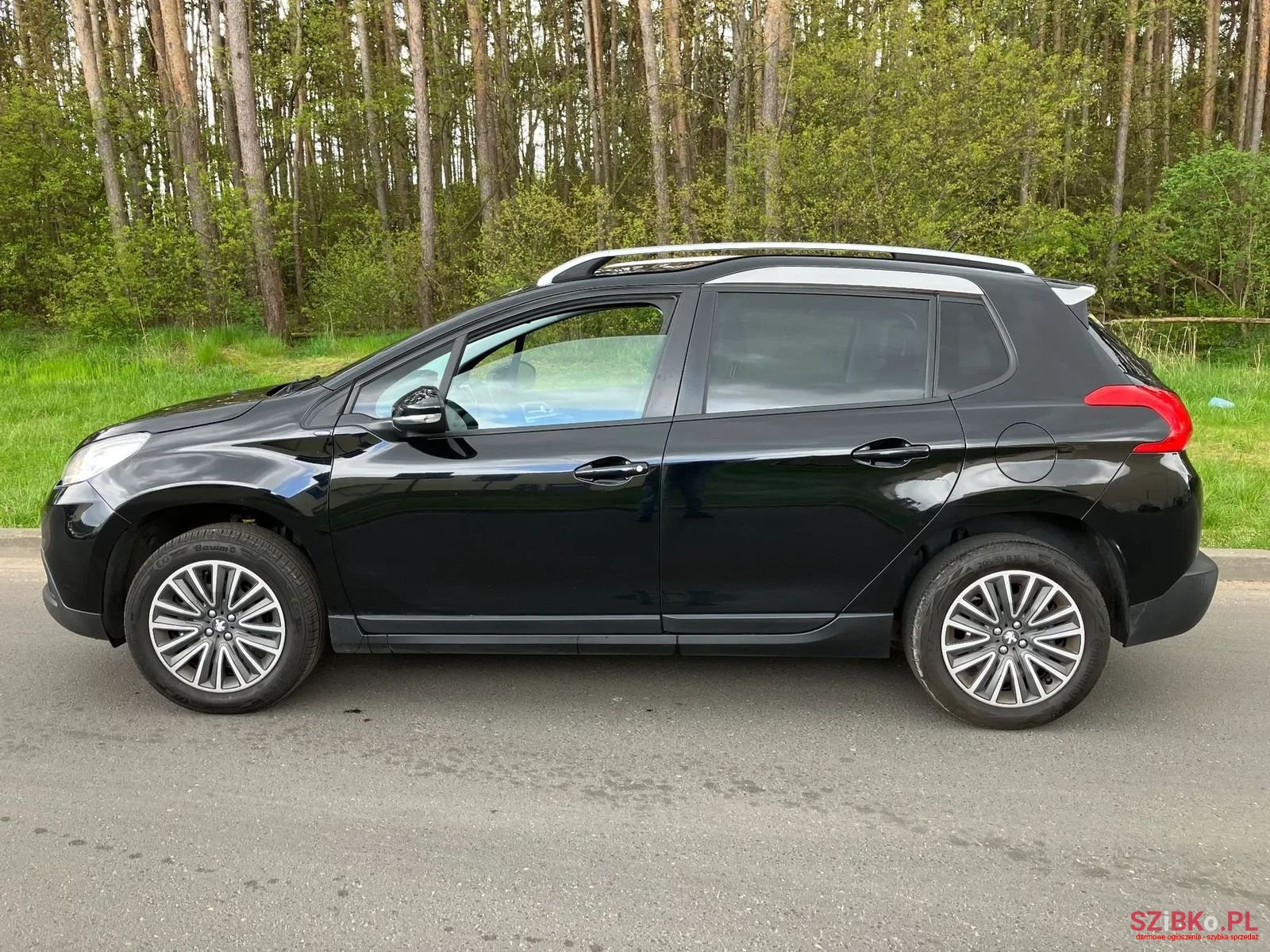 2015' Peugeot 2008 photo #3