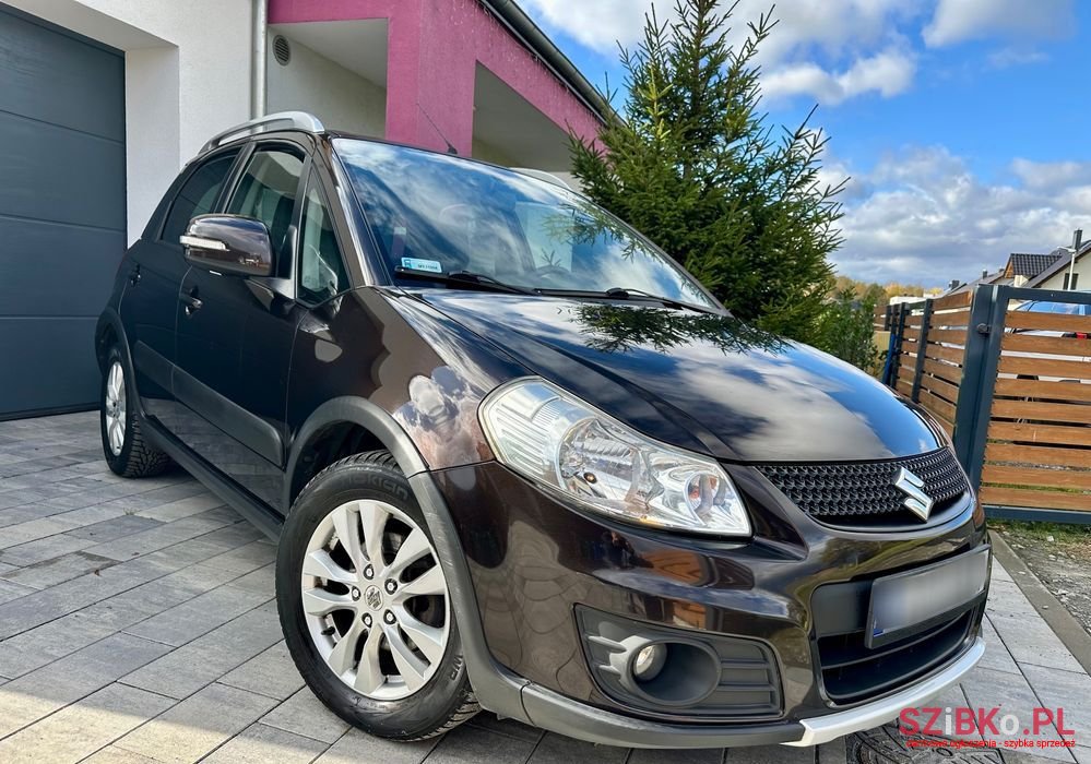 2012' Suzuki SX4 1.6 Premium photo #1