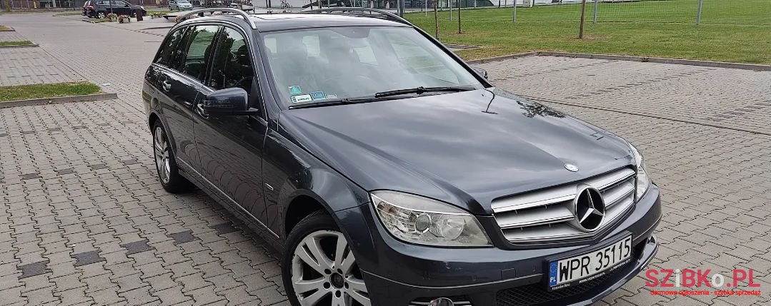 2010' Mercedes-Benz Klasa C photo #1