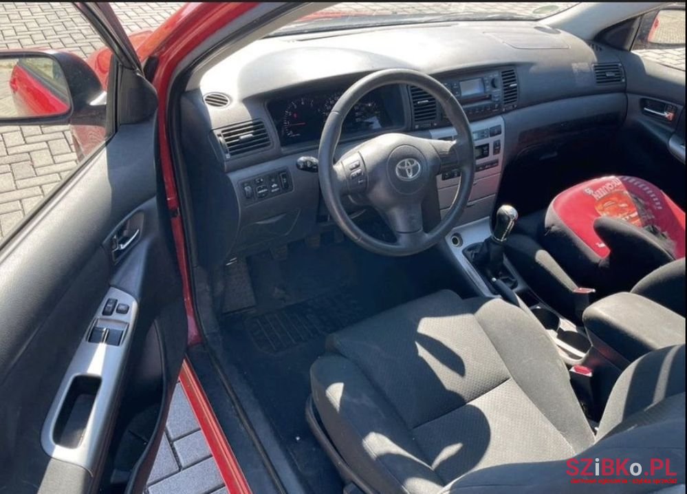 2004' Toyota Corolla 2.0 D-4D Sol photo #5