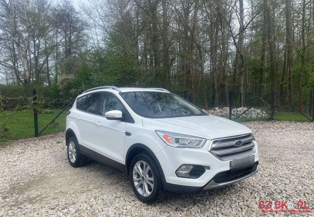 2016' Ford Kuga photo #2