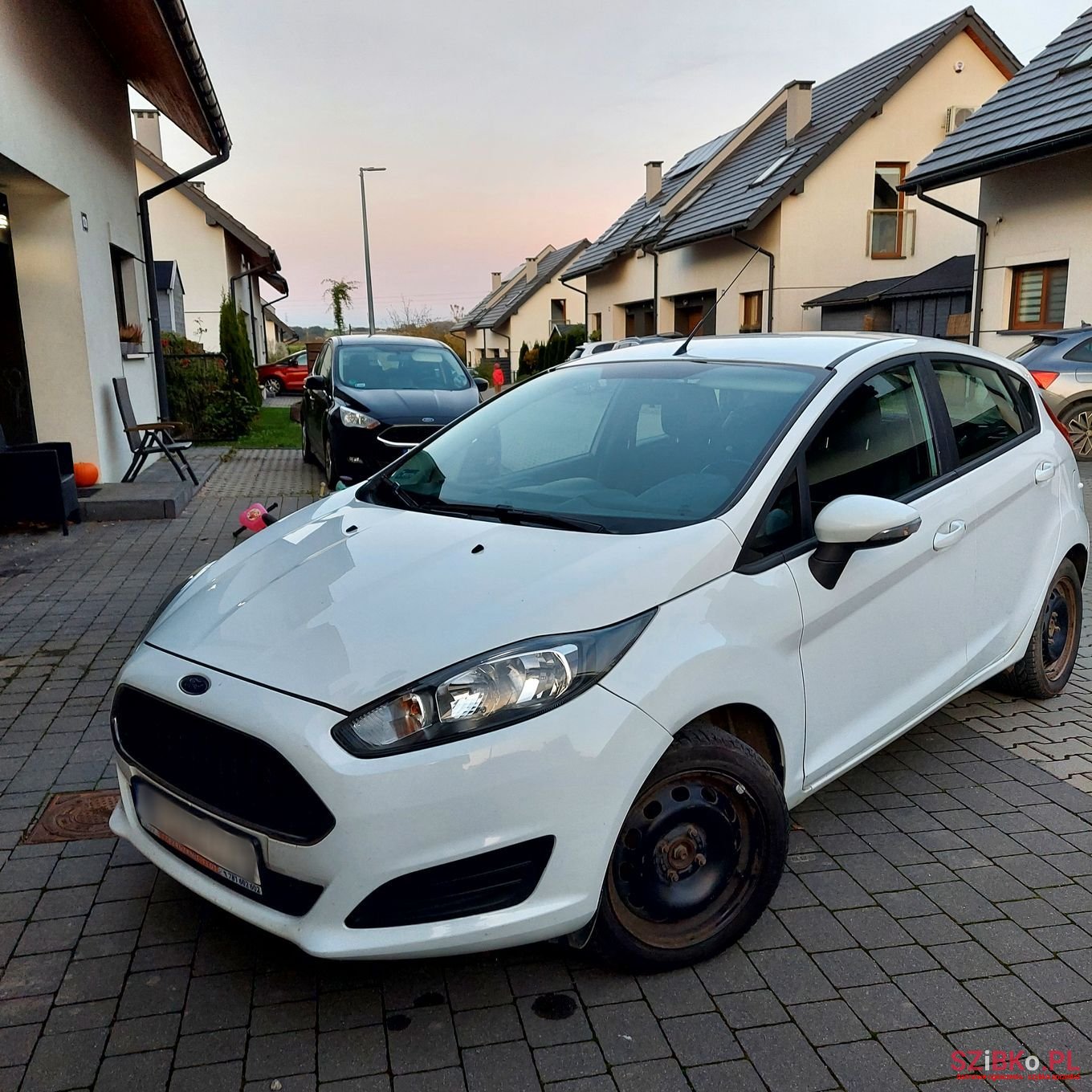 2016' Ford Fiesta photo #1