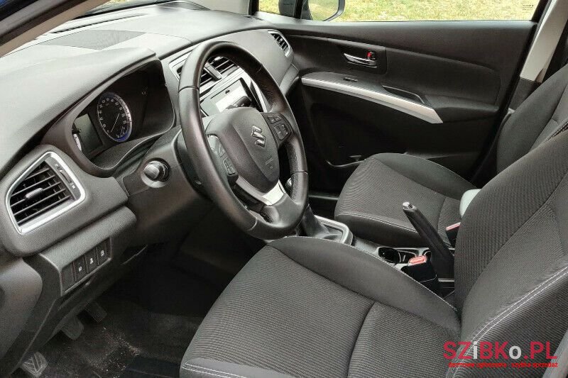 2016' Suzuki S-Cross photo #6