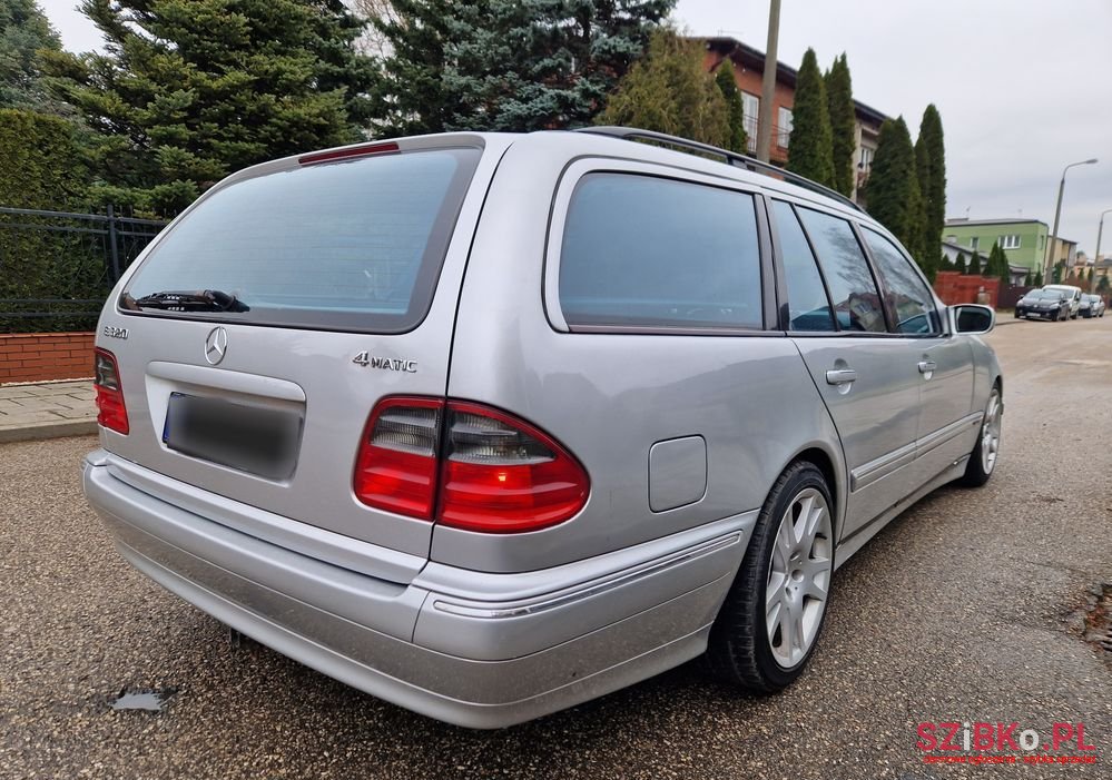 2001' Mercedes-Benz E-Class photo #5