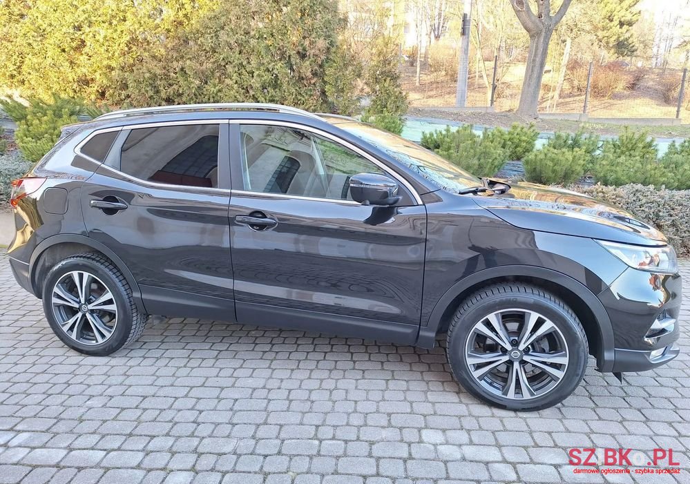 2017' Nissan Qashqai 1.6 Dig-T N-Connecta photo #2