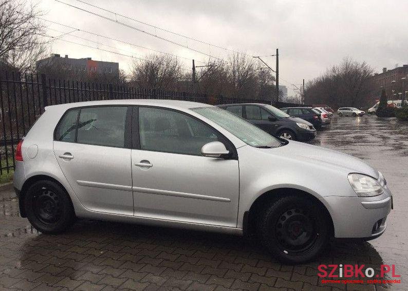 2007' Volkswagen Golf photo #1