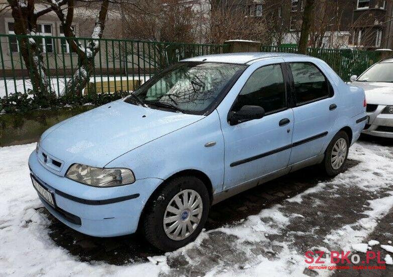 2004' Fiat Albea photo #1