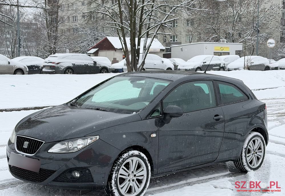 2012' SEAT Ibiza photo #1