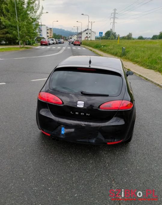 2009' SEAT Leon photo #4