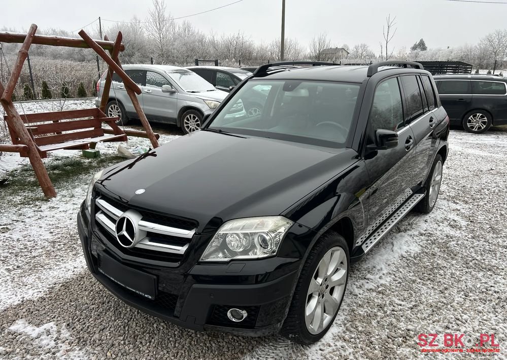 2008' Mercedes-Benz GLK 350 Cdi 4-Matic photo #4