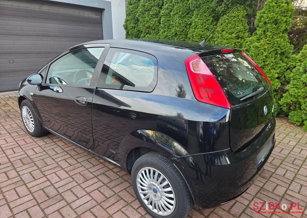 2006' Fiat Punto 1.4 16V Dynamic photo #4