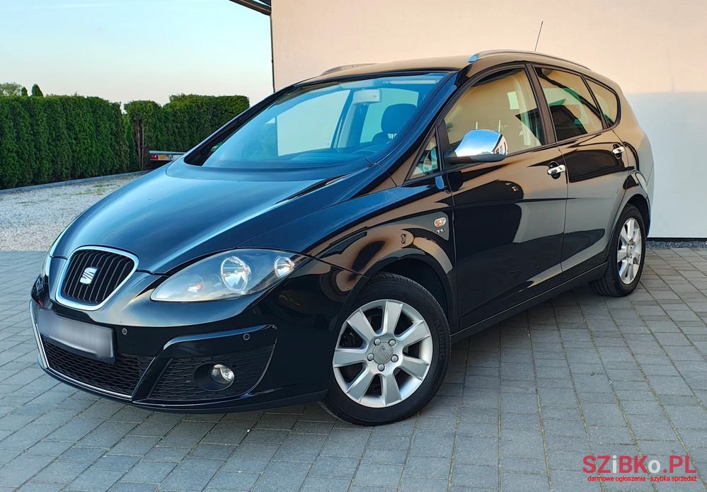 2012' SEAT Altea XL photo #1