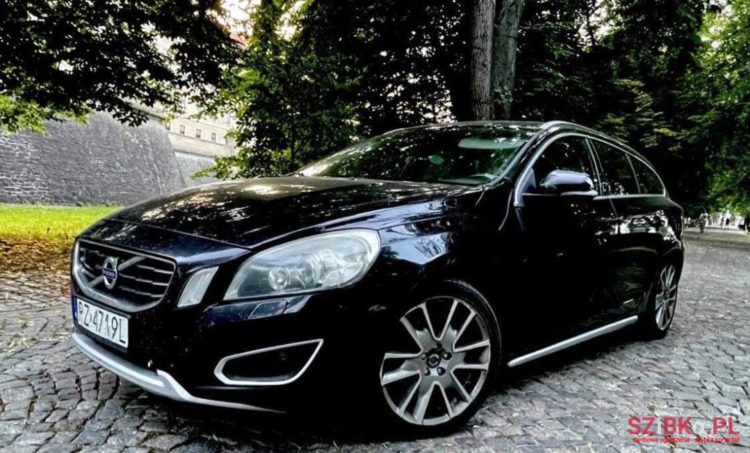 2010' Volvo V60 photo #1