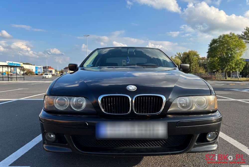 2002' BMW 5 Series 525I photo #4