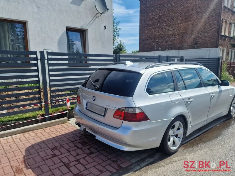 2006' BMW 5 Series 530D Touring photo #5