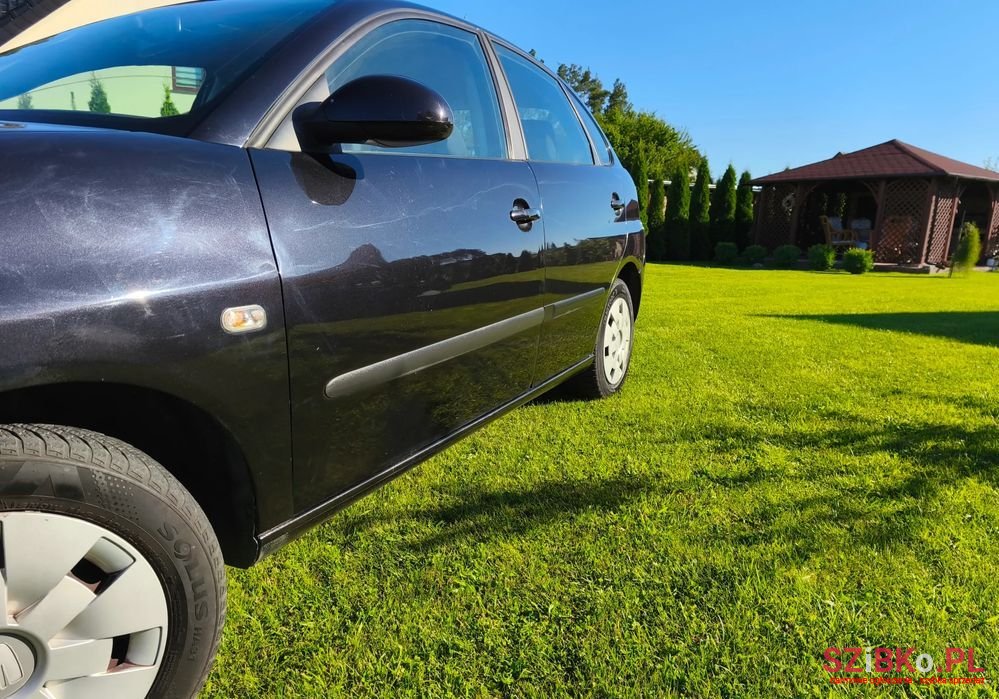 2006' SEAT Ibiza 1.4 16V 100 Sport photo #2