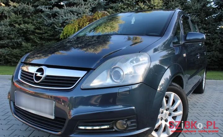 2007' Opel Zafira 1.9 Cdti Elegance photo #5