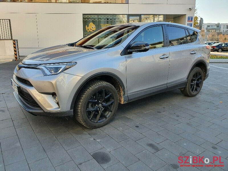 2017' Toyota RAV4 photo #1