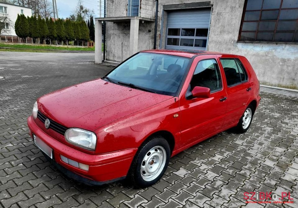 1997' Volkswagen Golf photo #4