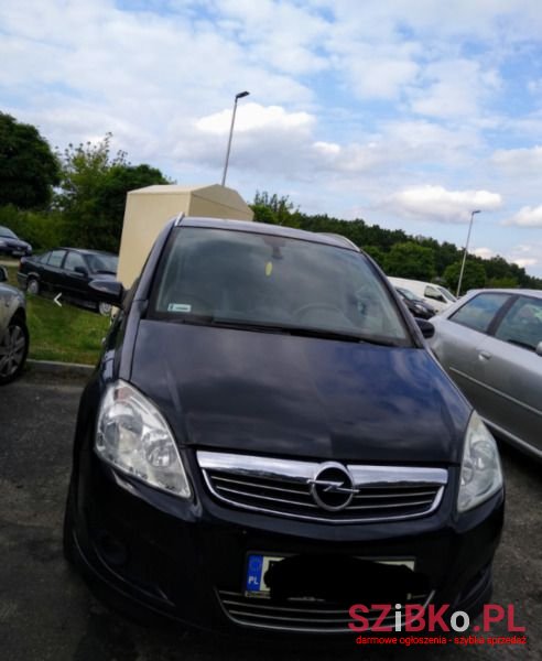 2009' Opel Zafira photo #2