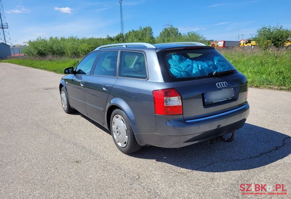 2004' Audi A4 Avant photo #5