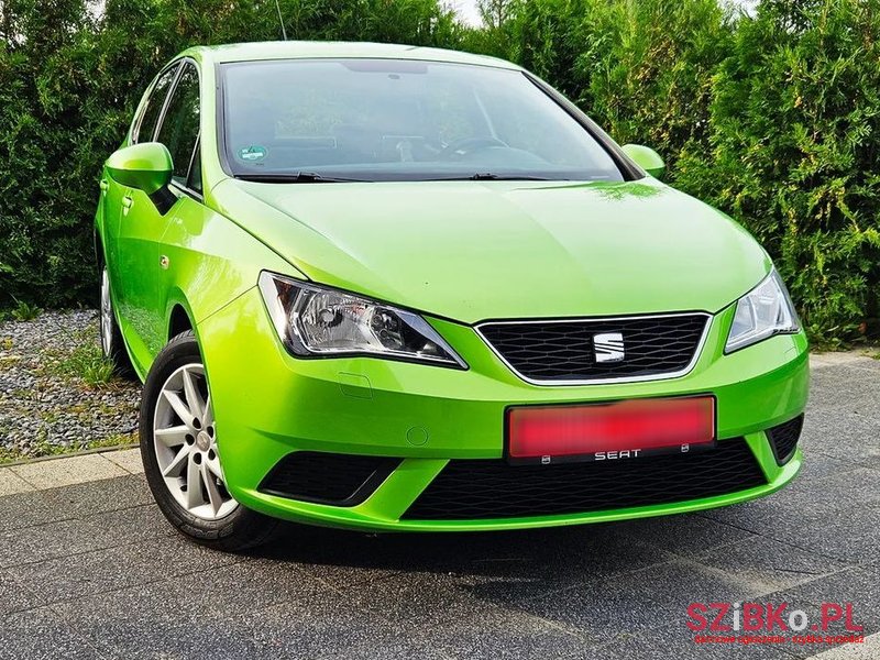 2013' SEAT Ibiza photo #2