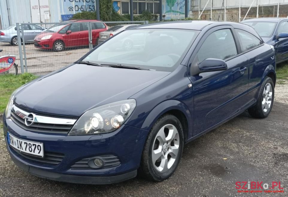 2005' Opel Astra Sport photo #2