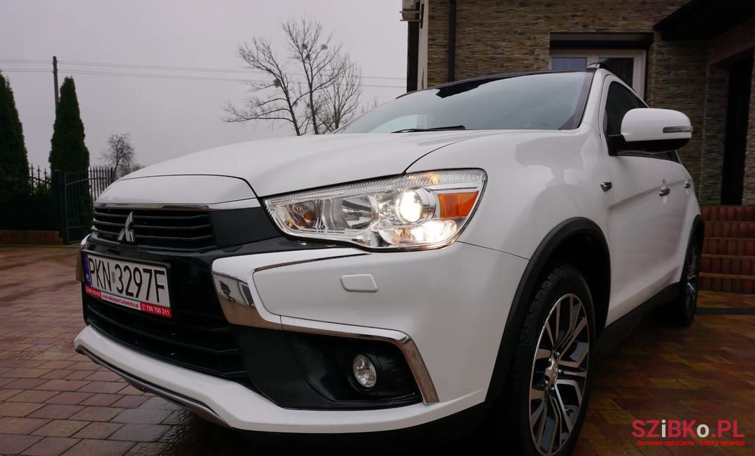 2017' Mitsubishi ASX photo #5