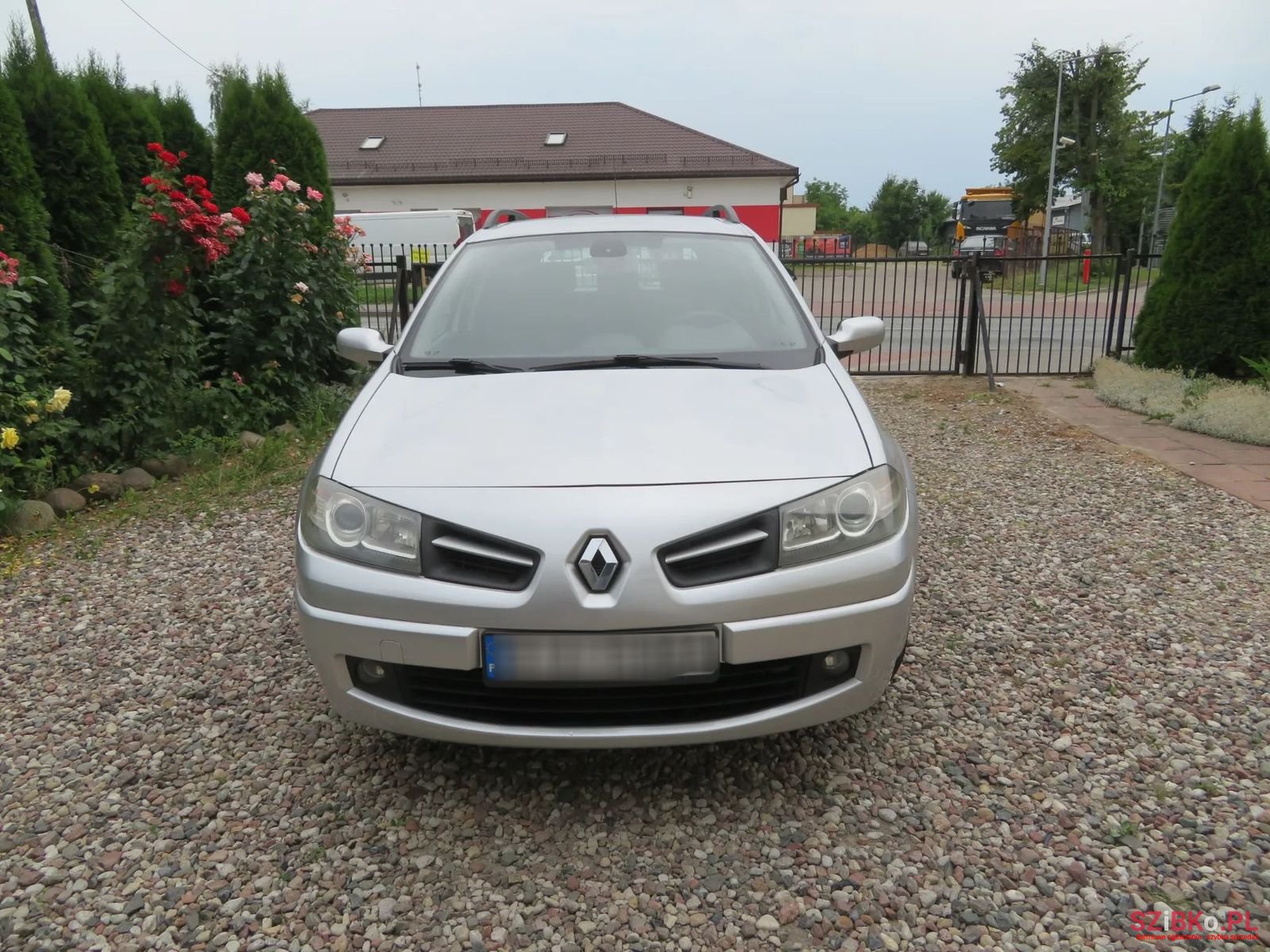 2009' Renault Megane photo #2