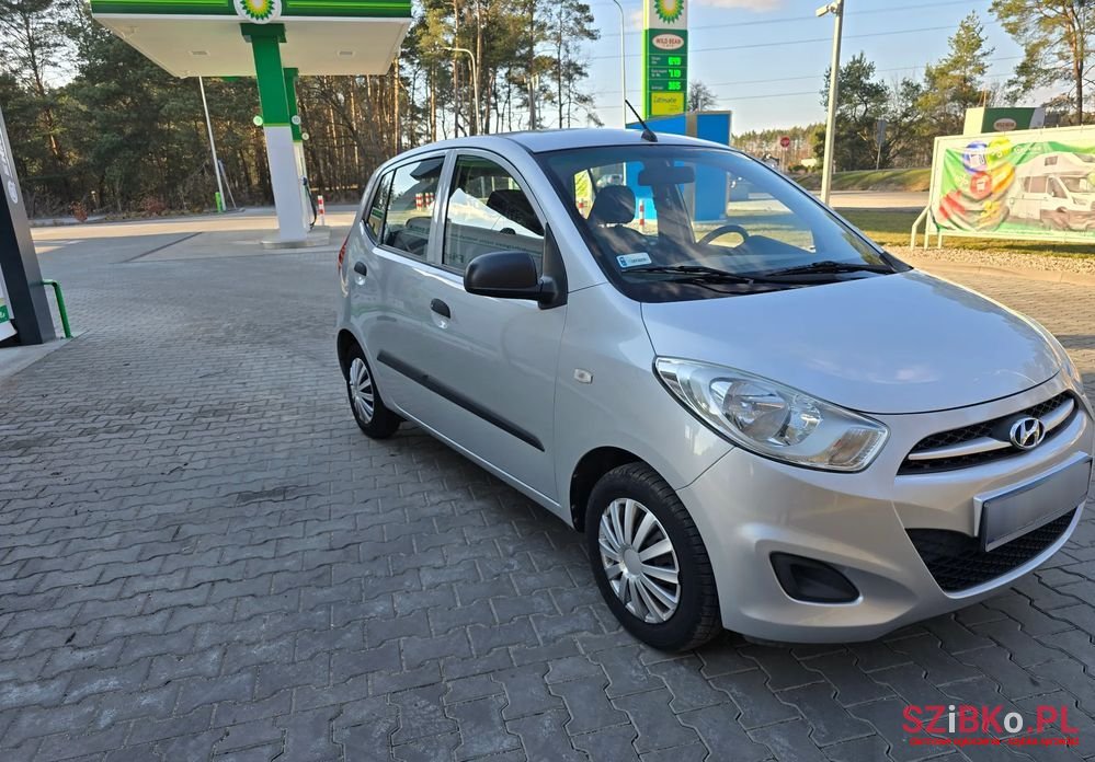 2011' Hyundai i10 1.1 Classic photo #1