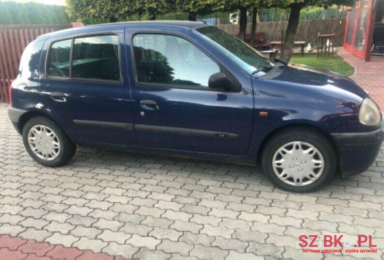 1998' Renault Clio photo #1