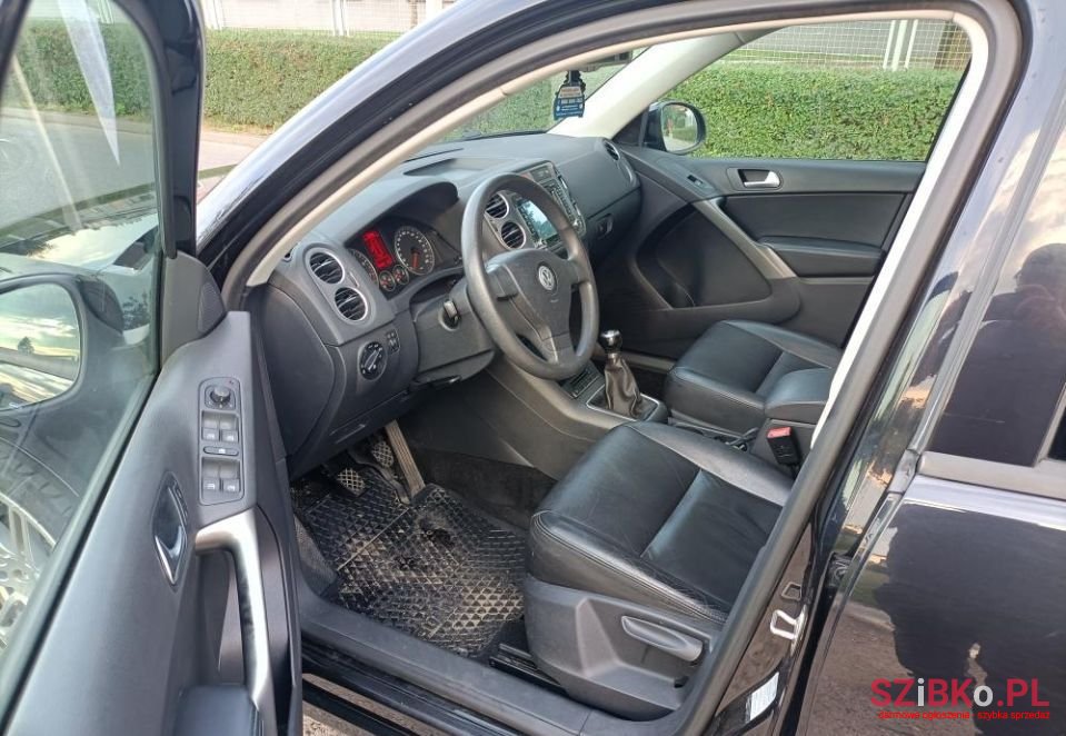 2007' Volkswagen Tiguan photo #6
