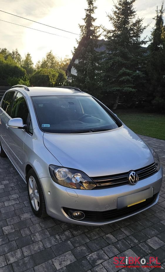 2011' Volkswagen Golf Plus 1.6 Tdi Comfortline photo #2