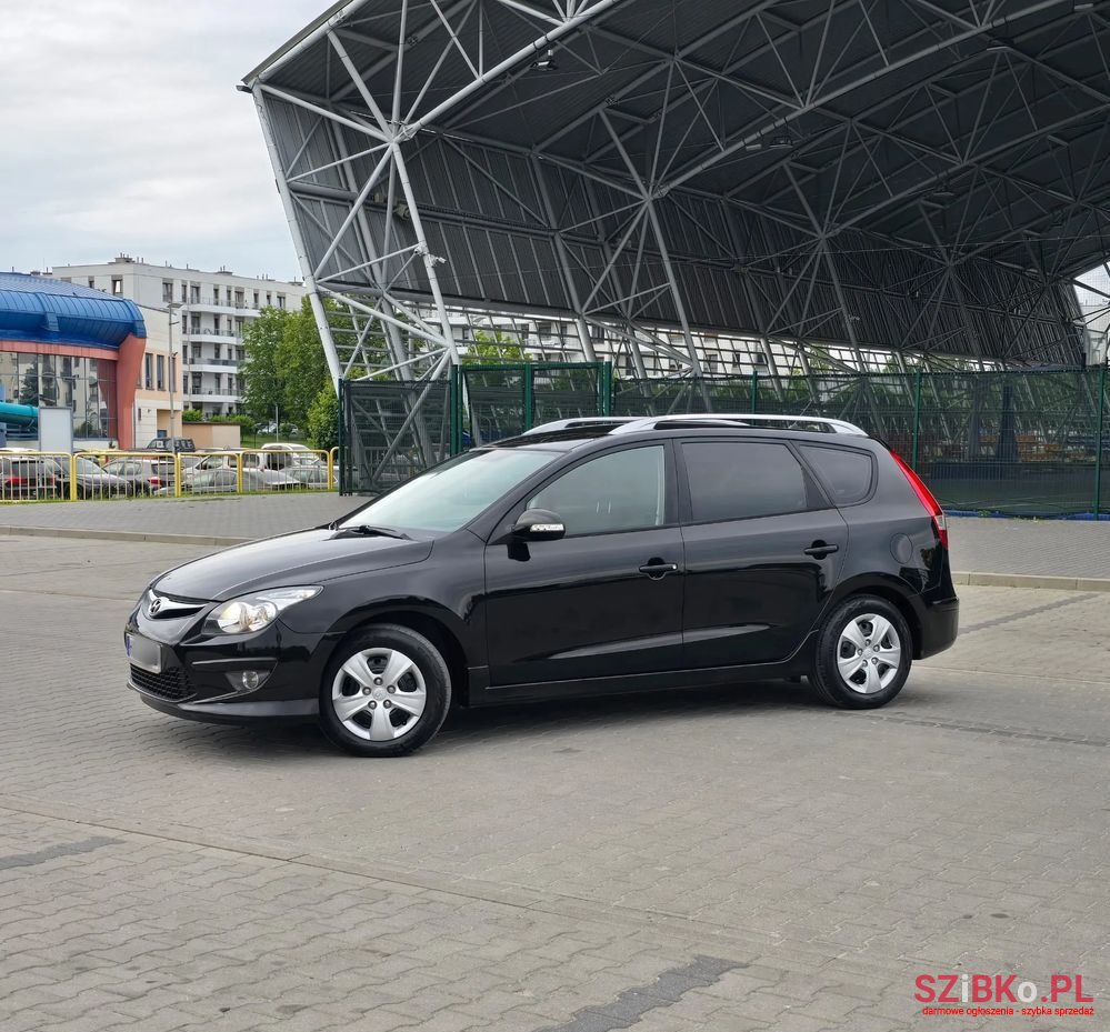 2012' Hyundai i30 Cw photo #4