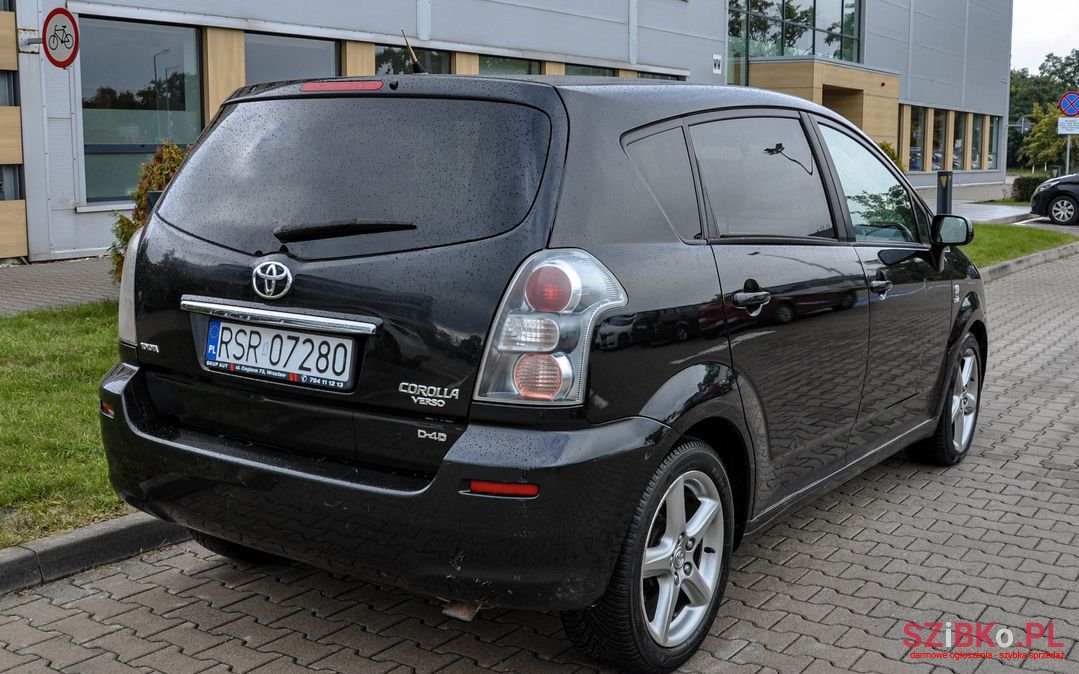 2008' Toyota Corolla Verso photo #4