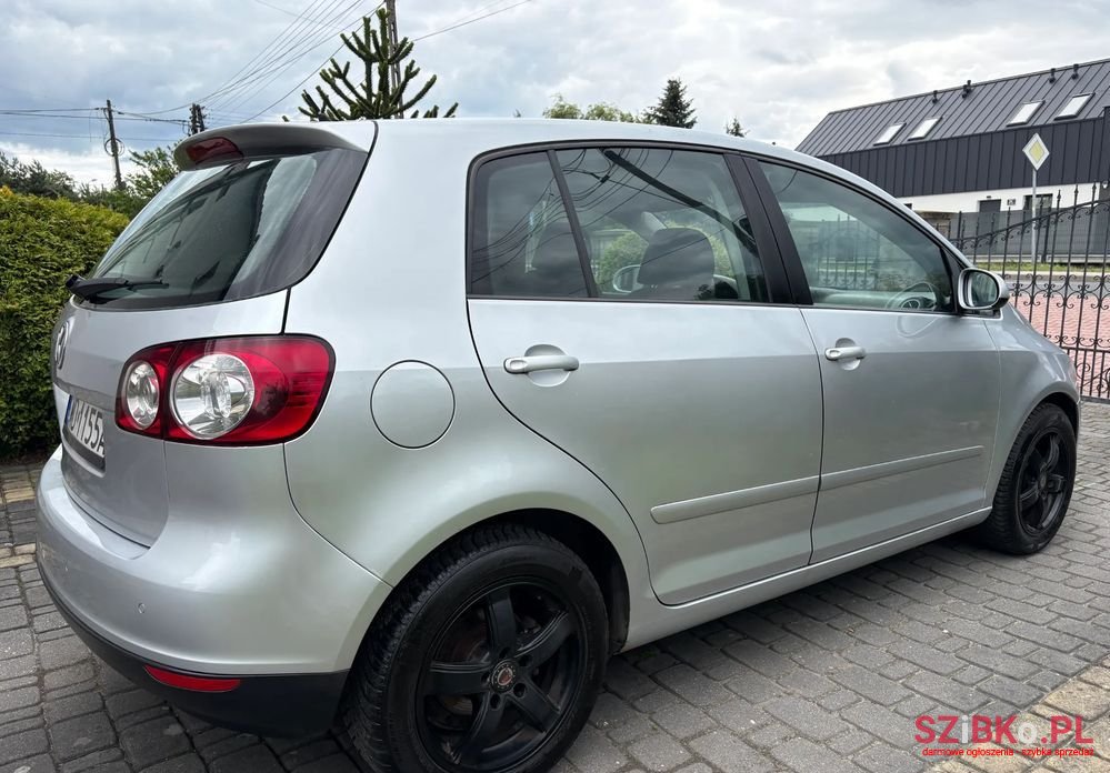 2007' Volkswagen Golf Plus photo #6