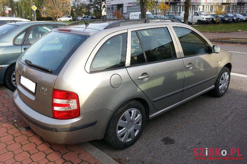 2006' Skoda Fabia photo #1
