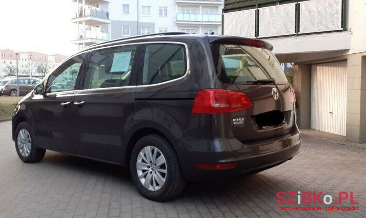 2015' Volkswagen Sharan photo #1