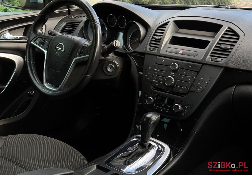 2011' Opel Insignia photo #5