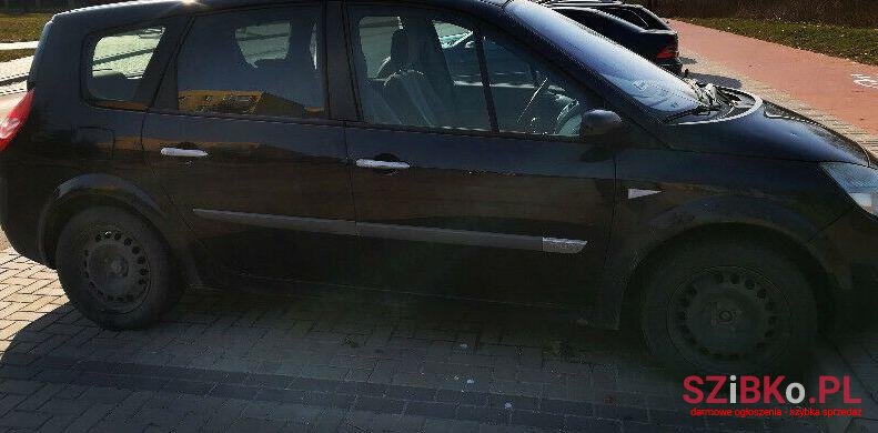 2004' Renault Megane photo #1