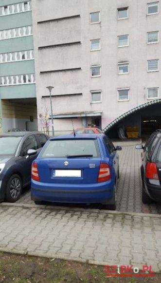 2004' Skoda Fabia photo #3