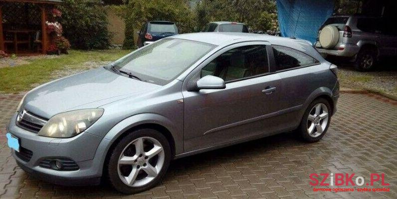 2006' Opel Astra photo #1