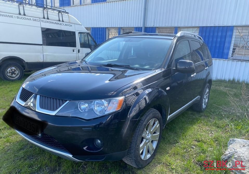 2007' Mitsubishi Outlander photo #1