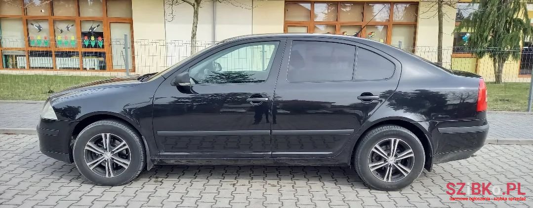 2007' Skoda Octavia photo #5